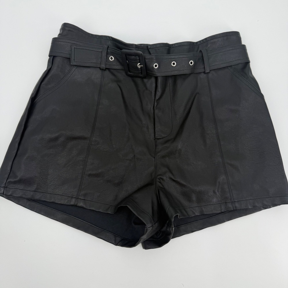 Altar'd State Black Faux Leather Belted High Waist Shorts MP9214-F21-ALT Large